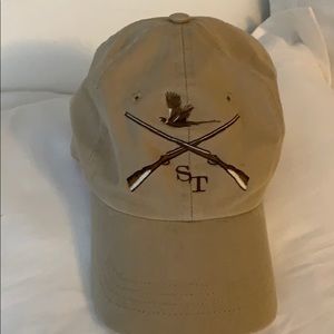 Southern Tide Hat crossed guns